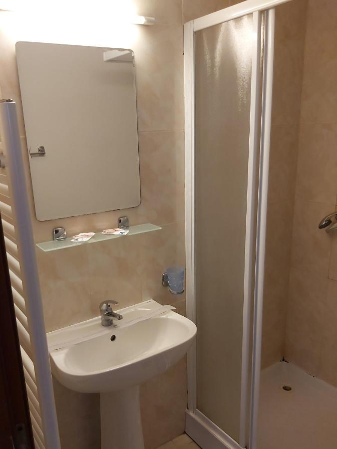 Hotel River Târgu Jiu Εξωτερικό φωτογραφία