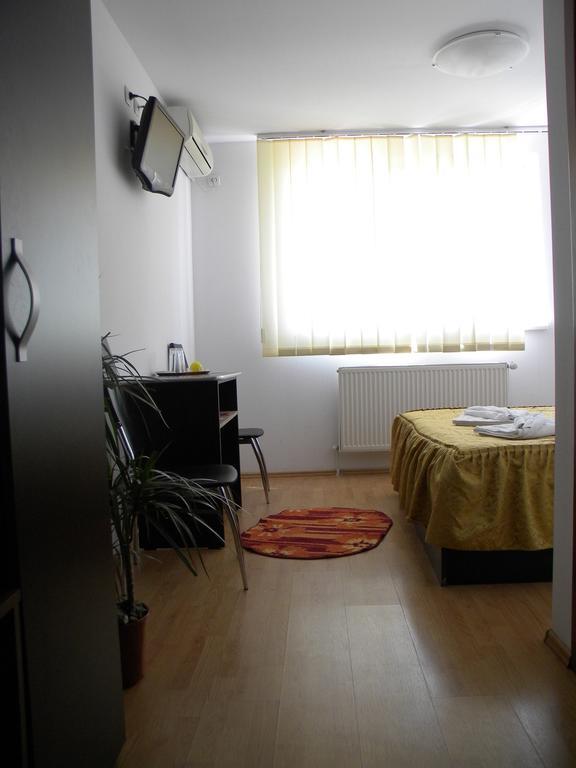 Hotel River Târgu Jiu Δωμάτιο φωτογραφία