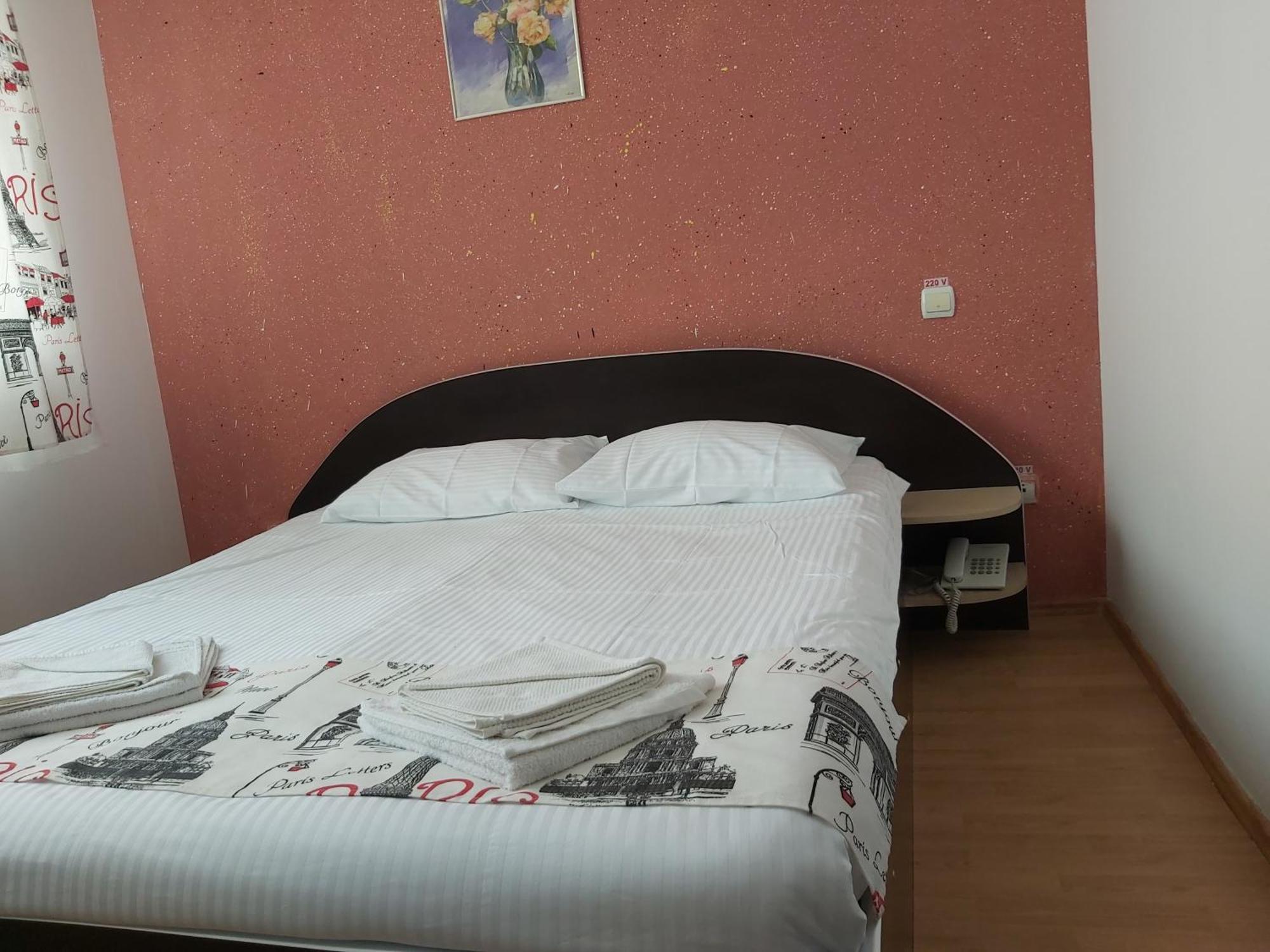 Hotel River Târgu Jiu Δωμάτιο φωτογραφία